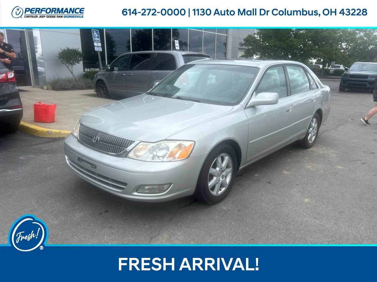 Used 2002 Toyota Avalon XLS FWD image 8