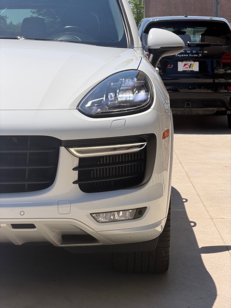 Used 2016 Porsche Cayenne GTS AWD/4WD image 12
