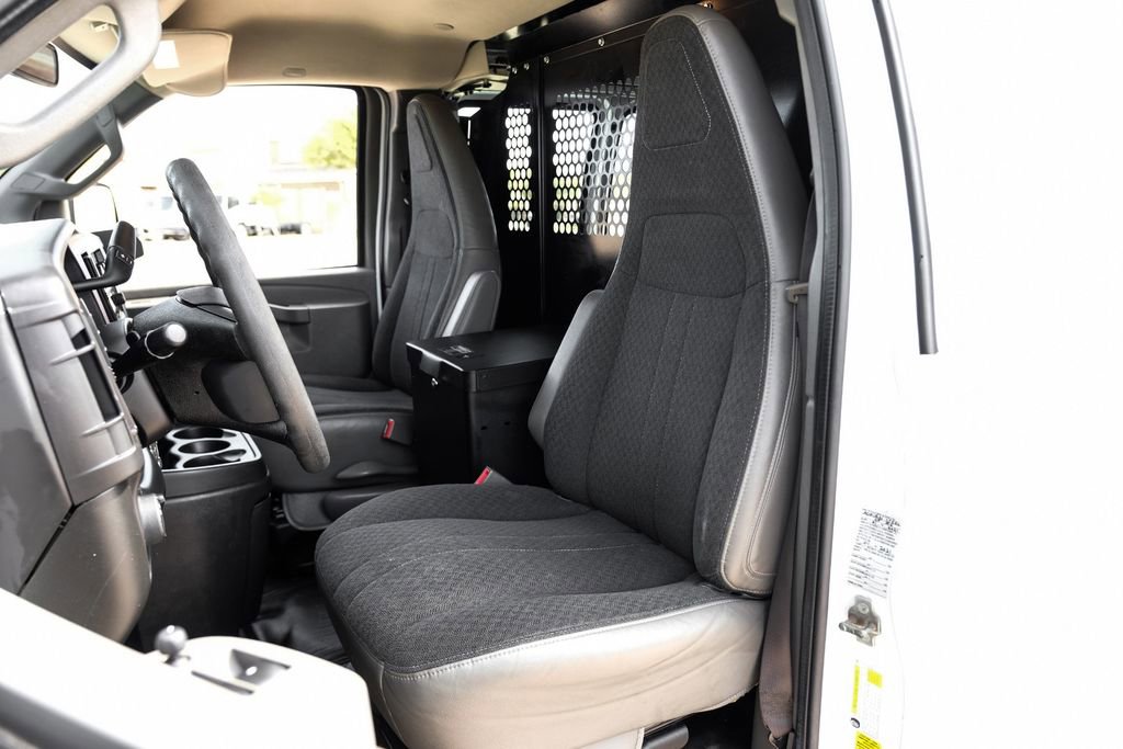 Used 2021 GMC Savana 2500 w/ Driver Convenience Package image 27