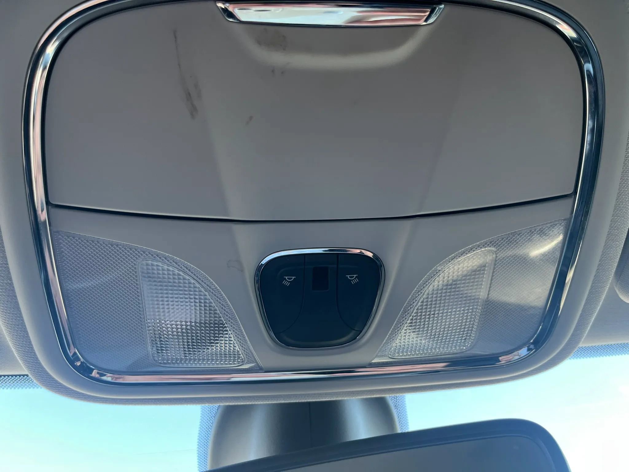 Used 2019 Jeep Cherokee Limited w/ Trailer Tow Group image 28