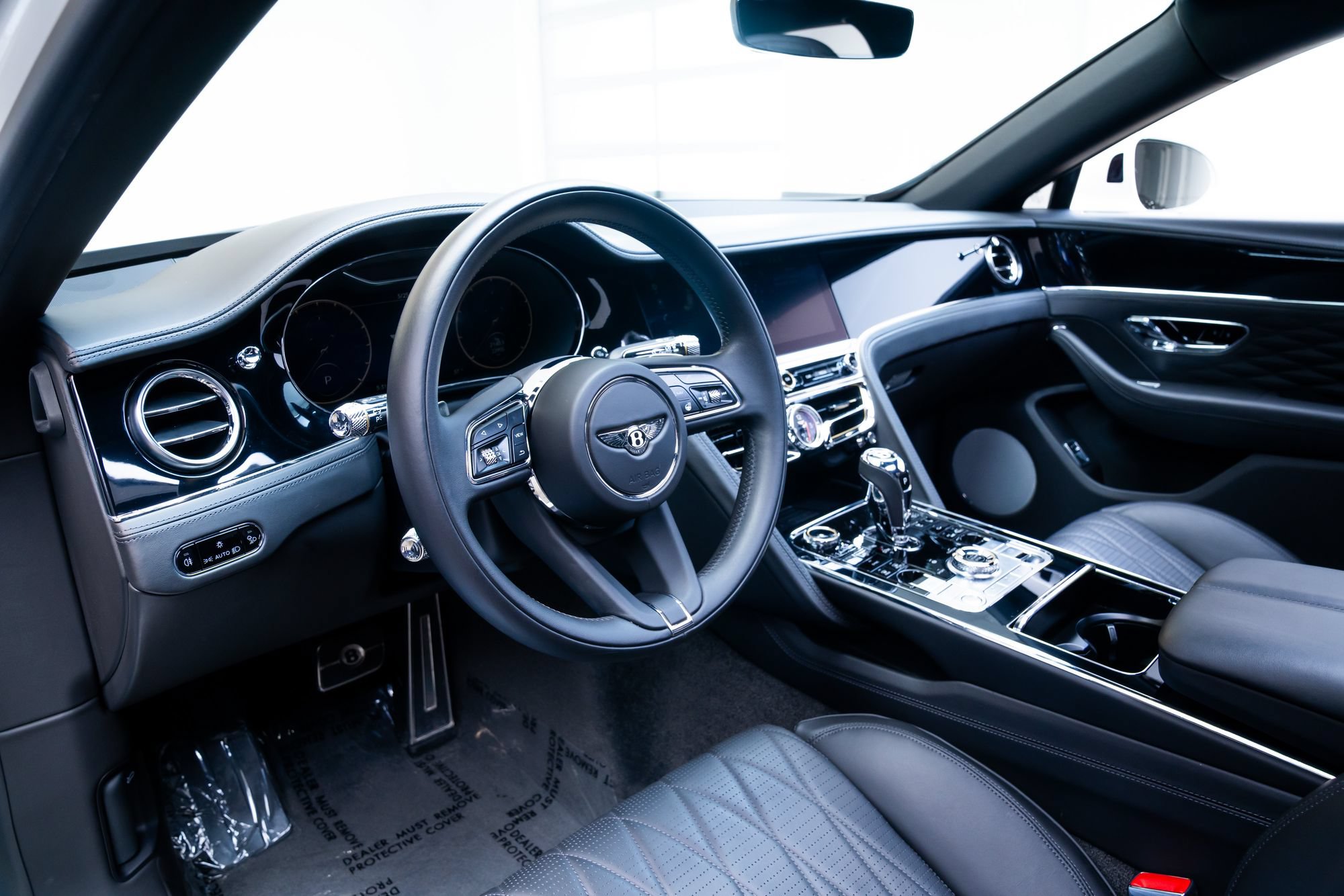 Used 2021 Bentley Flying Spur V8 AWD/4WD image 18
