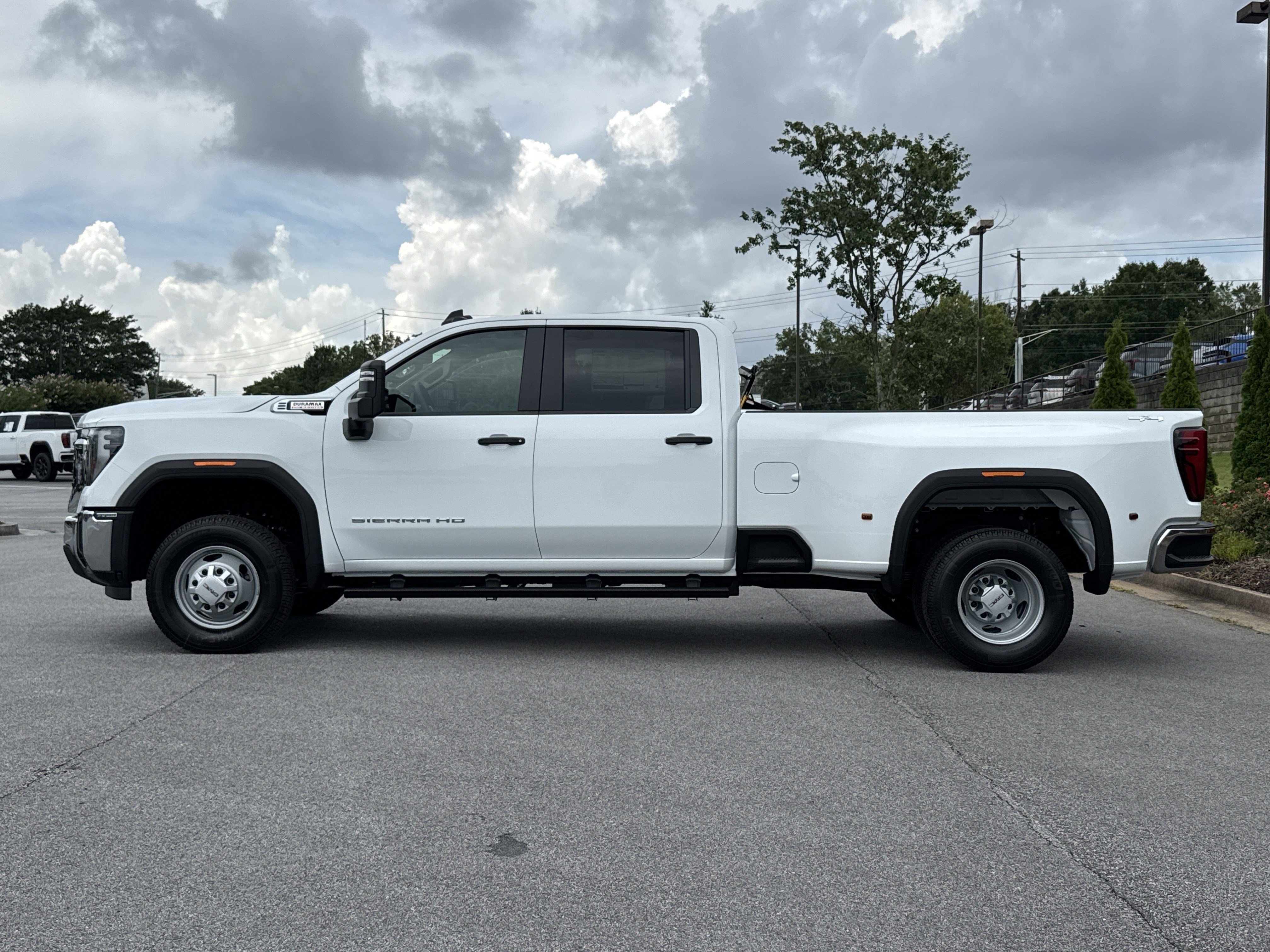 New 2026 GMC Sierra 3500 Pro AWD/4WD image 6