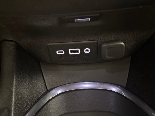 Used 2022 Chevrolet Malibu LT image 44