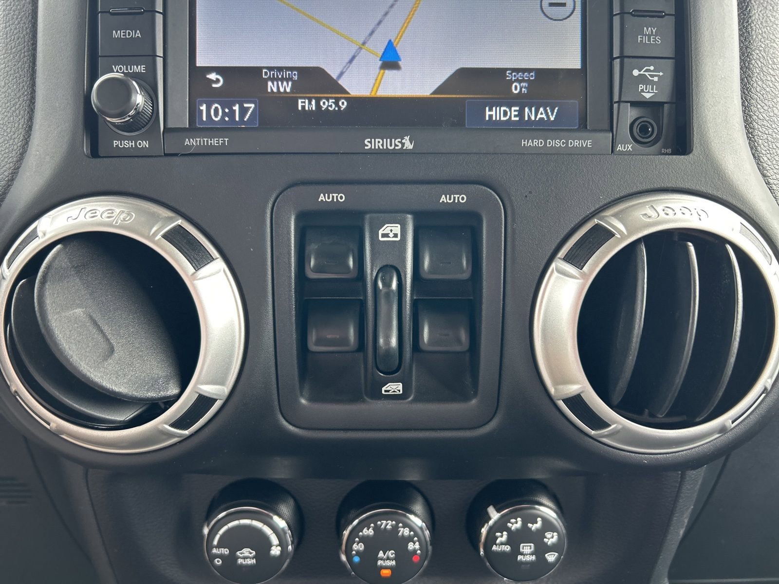 Certified 2016 Jeep Wrangler Unlimited Rubicon w/ Dual Top Group image 31