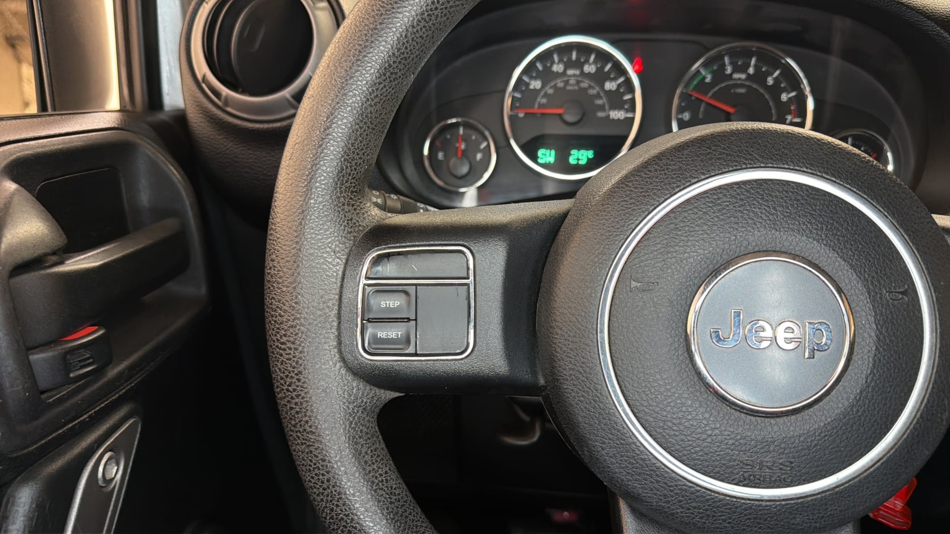 Used 2015 Jeep Wrangler Unlimited Sport AWD/4WD image 31