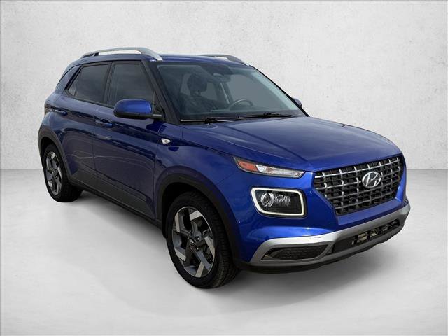 Used 2024 Hyundai Venue Limited FWD image 3