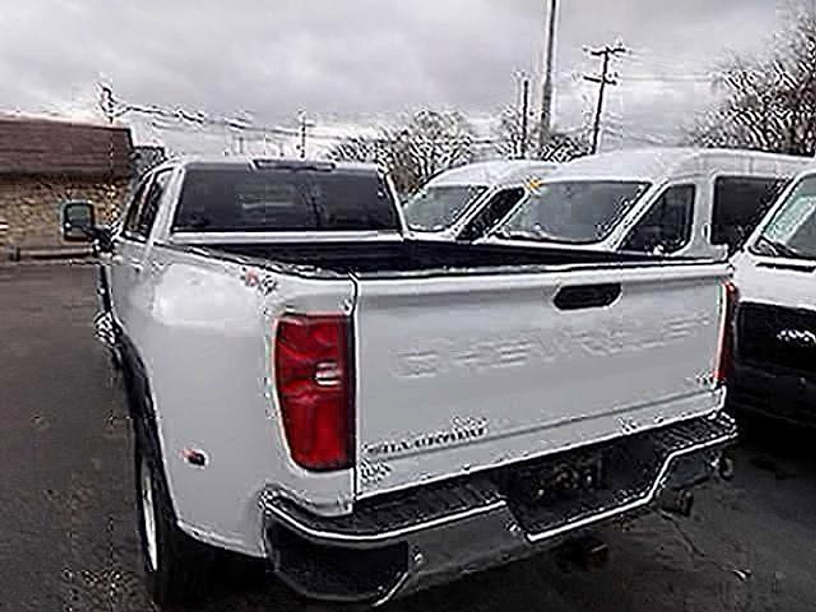 Used 2025 Chevrolet Silverado 3500 LT w/ Safety Package AWD/4WD image 5