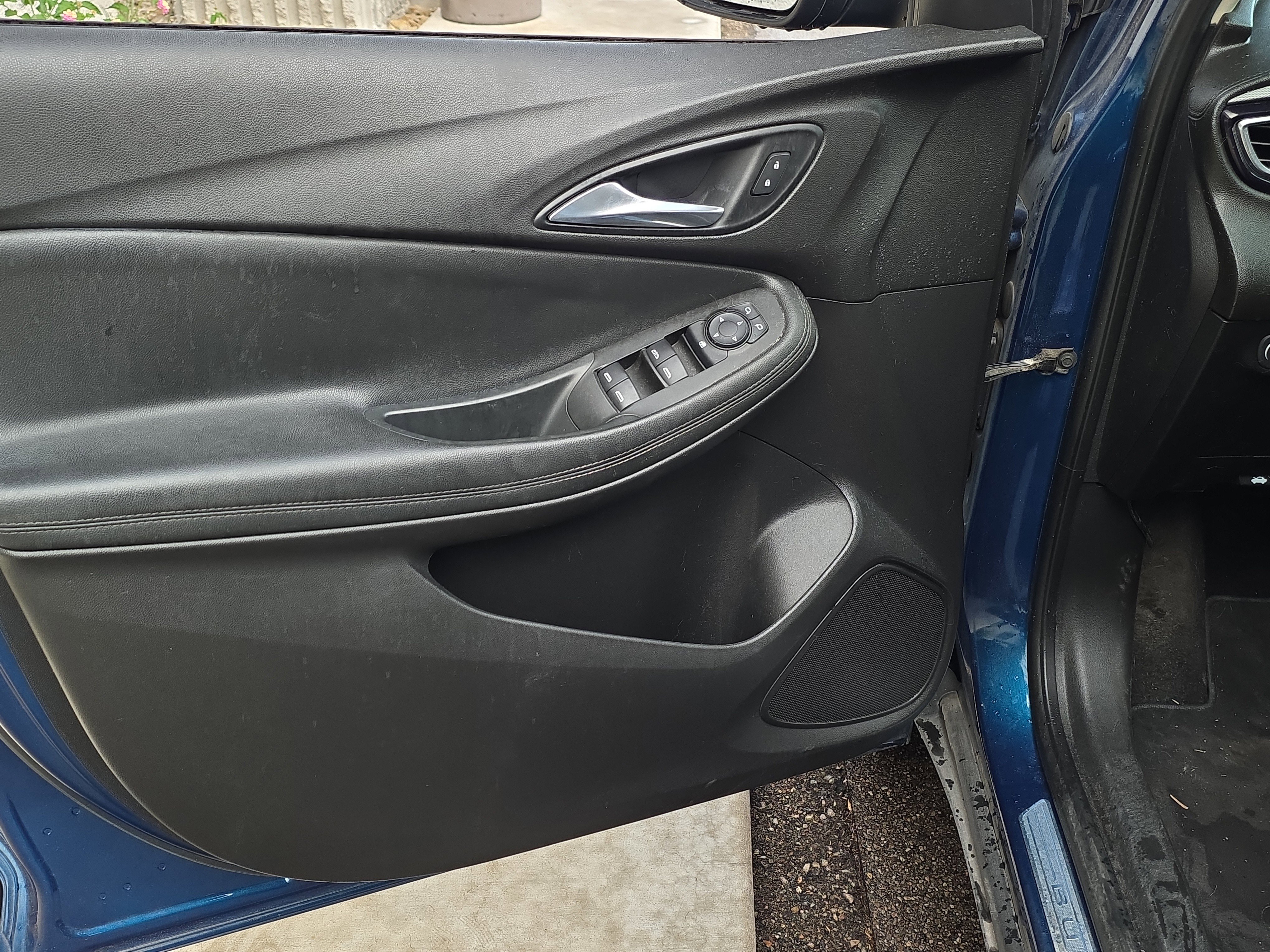 Used 2020 Buick Encore GX Preferred w/ Cold Weather Comfort Package image 10