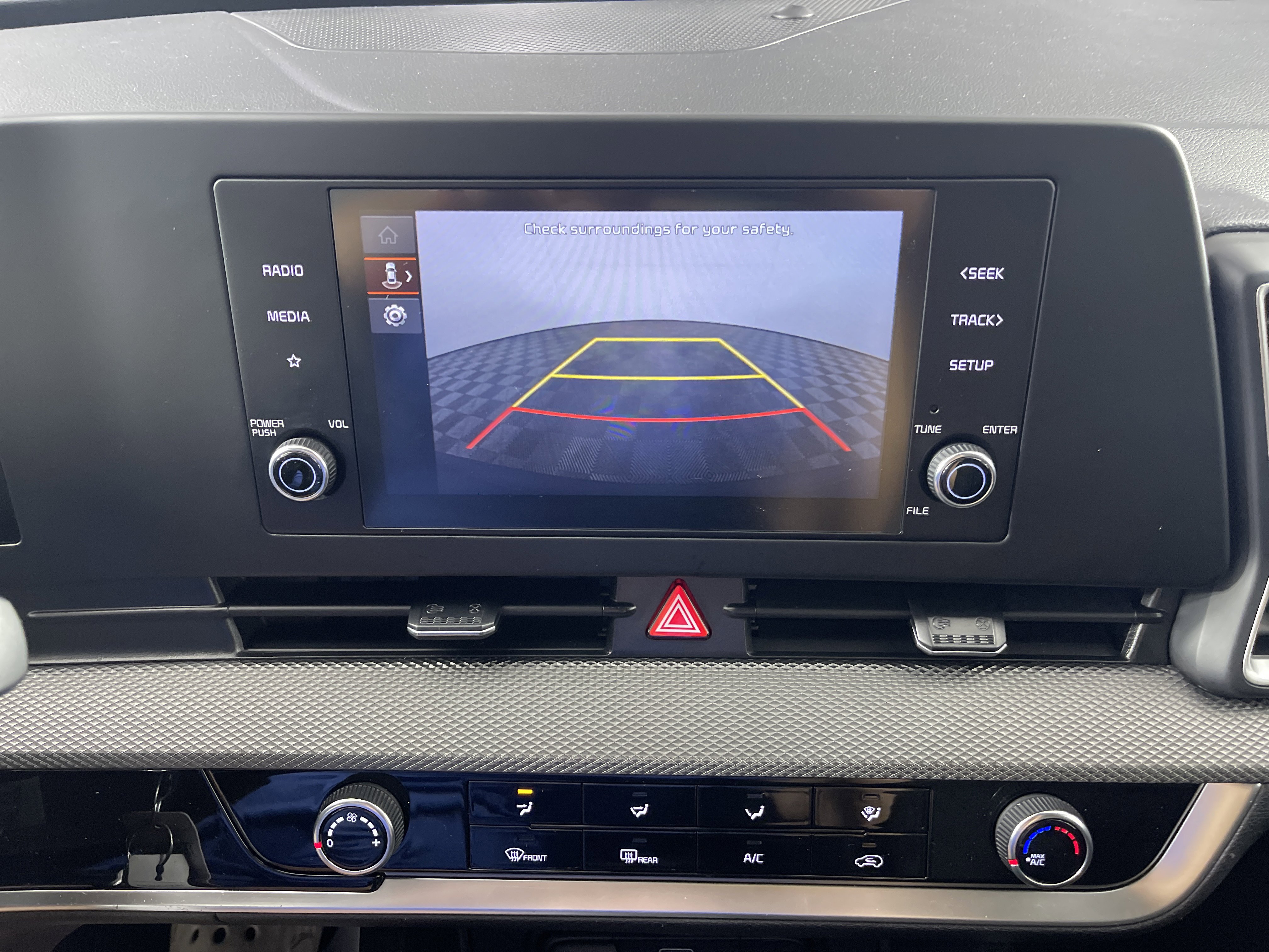 Used 2023 Kia Sportage LX image 21