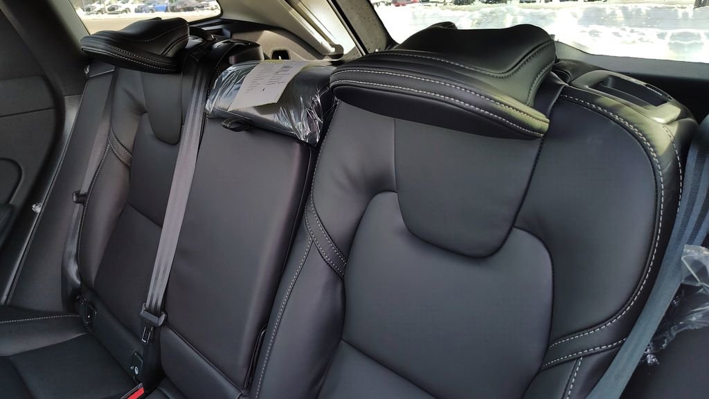 New 2026 Volvo XC60 B5 Ultra w/ Protection Package Premier image 28