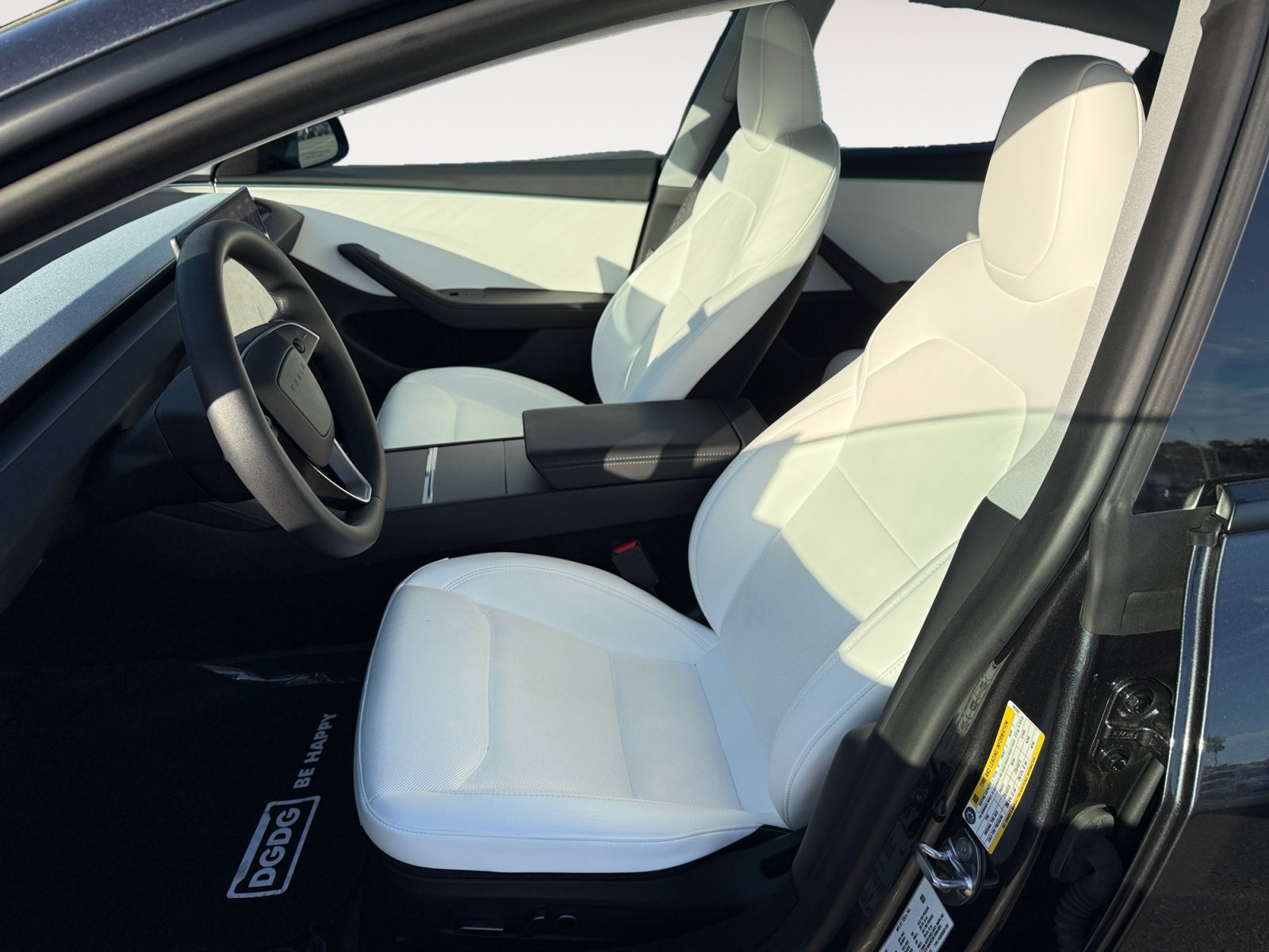 Used 2025 Tesla Model 3 Long Range RWD image 10