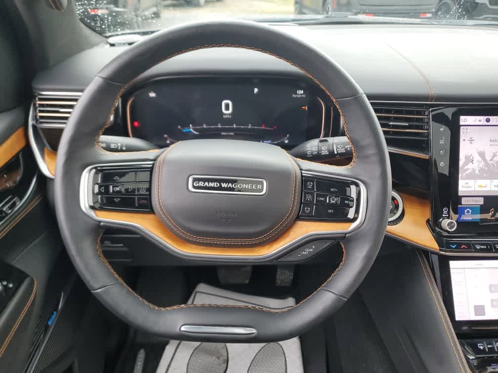Used 2023 Jeep Grand Wagoneer Series III image 19
