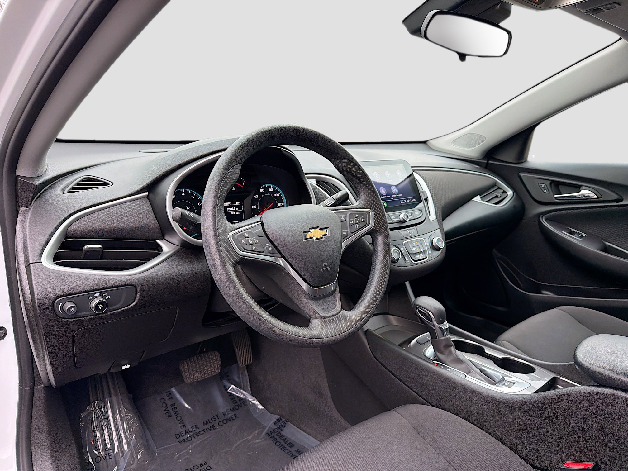 Used 2023 Chevrolet Malibu LS FWD image 4