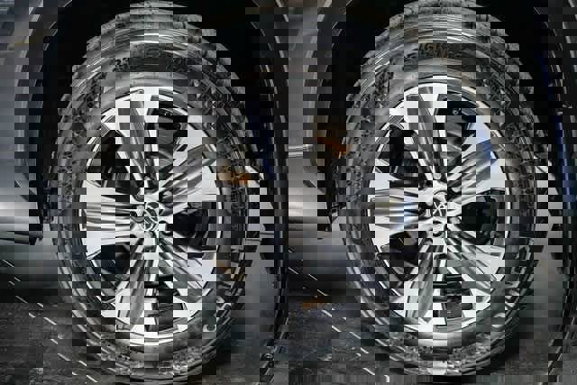 Certified 2022 Toyota Highlander XLE image 11