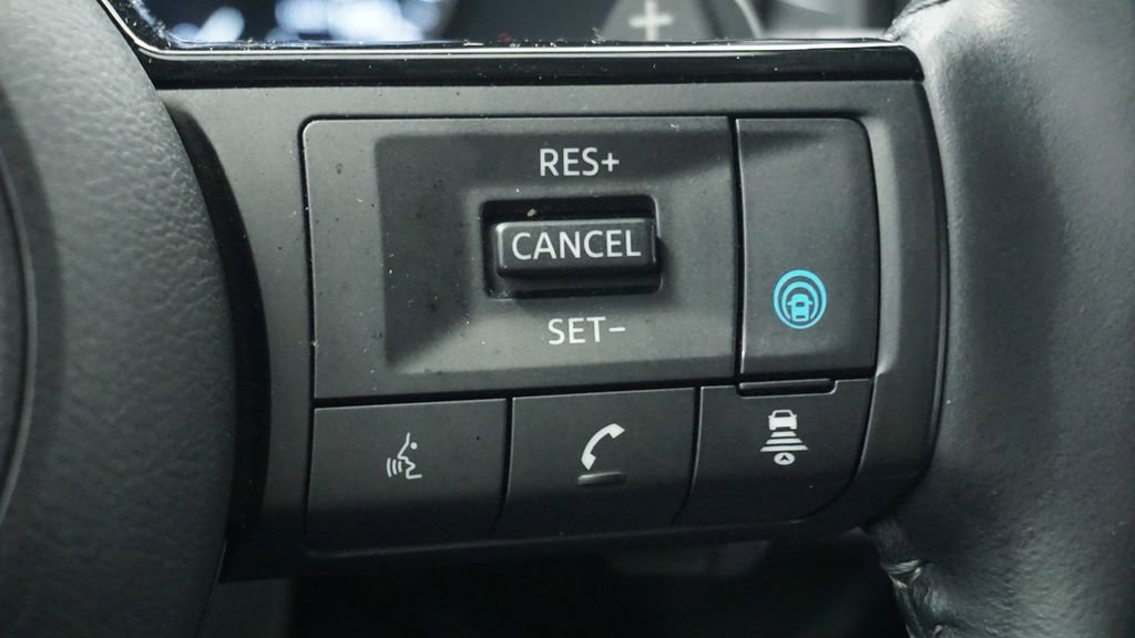 Used 2023 Nissan Pathfinder SL image 53