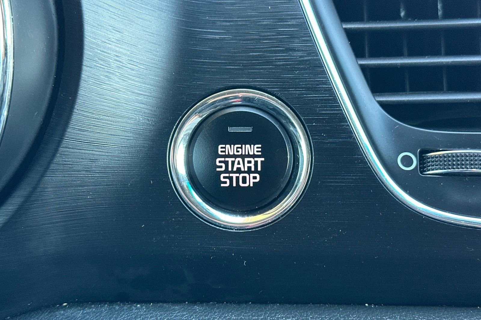 Used 2021 Kia Sedona EX image 24