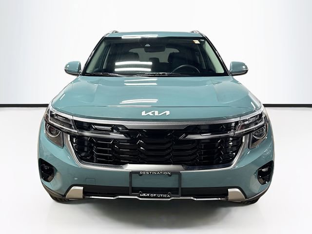 Used 2024 Kia Seltos EX AWD/4WD image 2