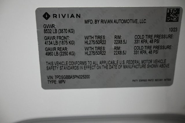 Used 2023 Rivian R1S Adventure Dual AWD/4WD image 17