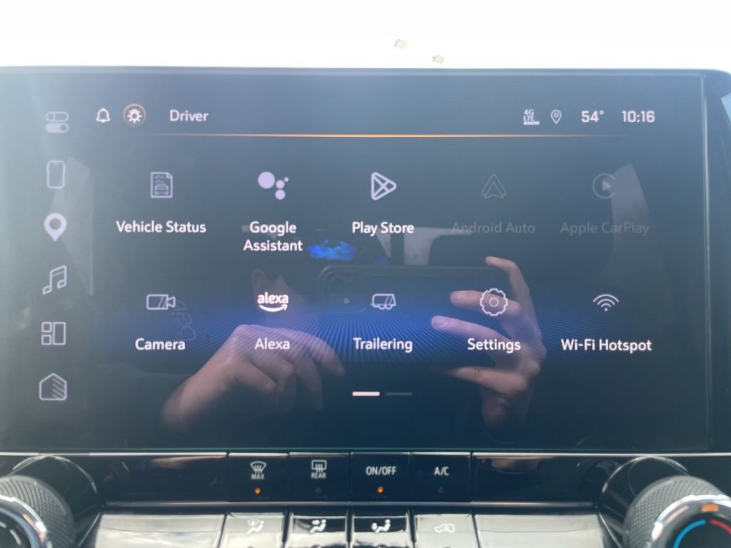 Used 2023 Chevrolet Colorado Trail Boss w/ Technology Package AWD/4WD image 18