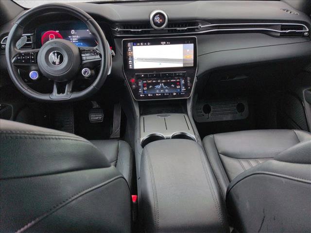 Used 2024 Maserati Grecale GT image 17