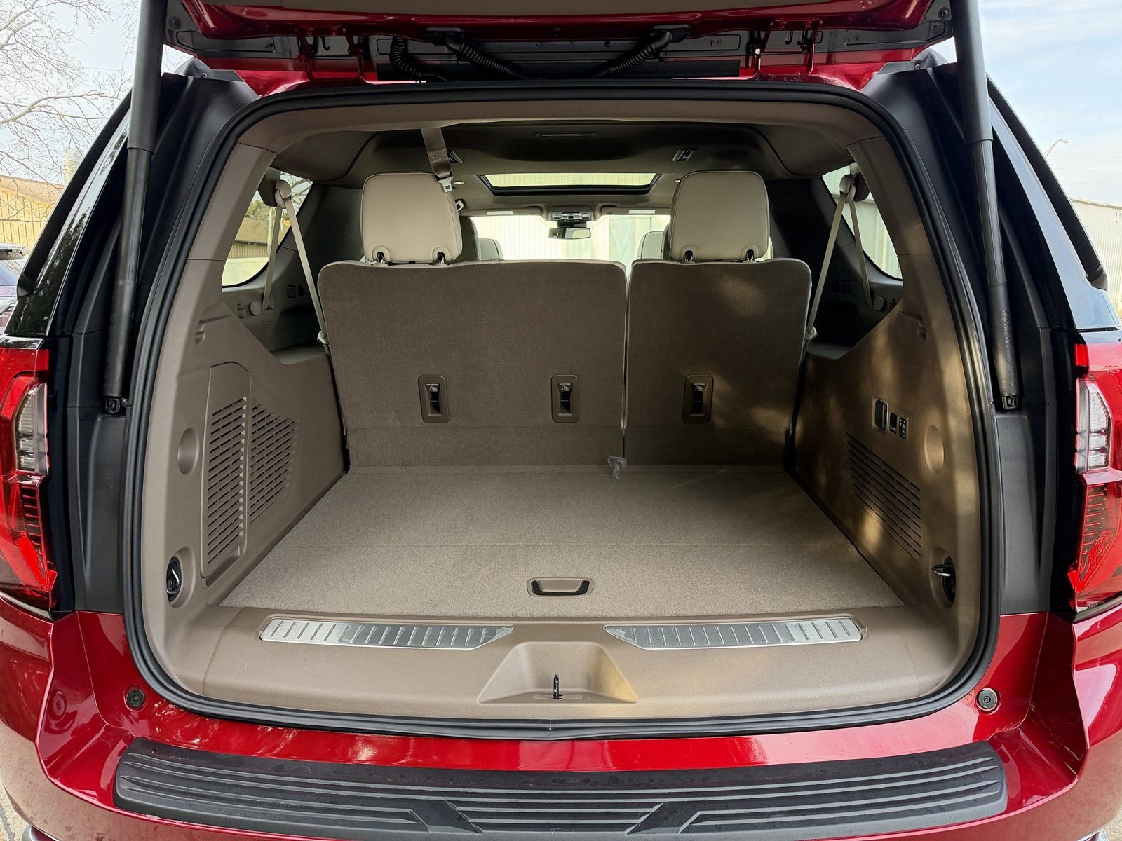 New 2026 GMC Yukon XL Denali w/ Sun & Power Step Package image 38