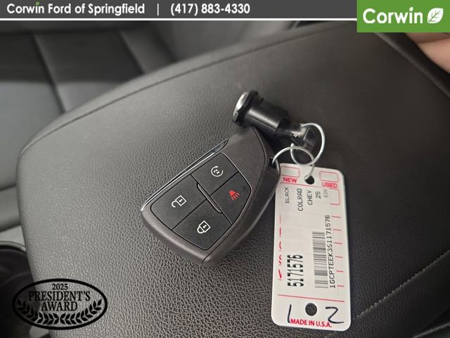 Used 2025 Chevrolet Colorado Trail Boss AWD/4WD image 30