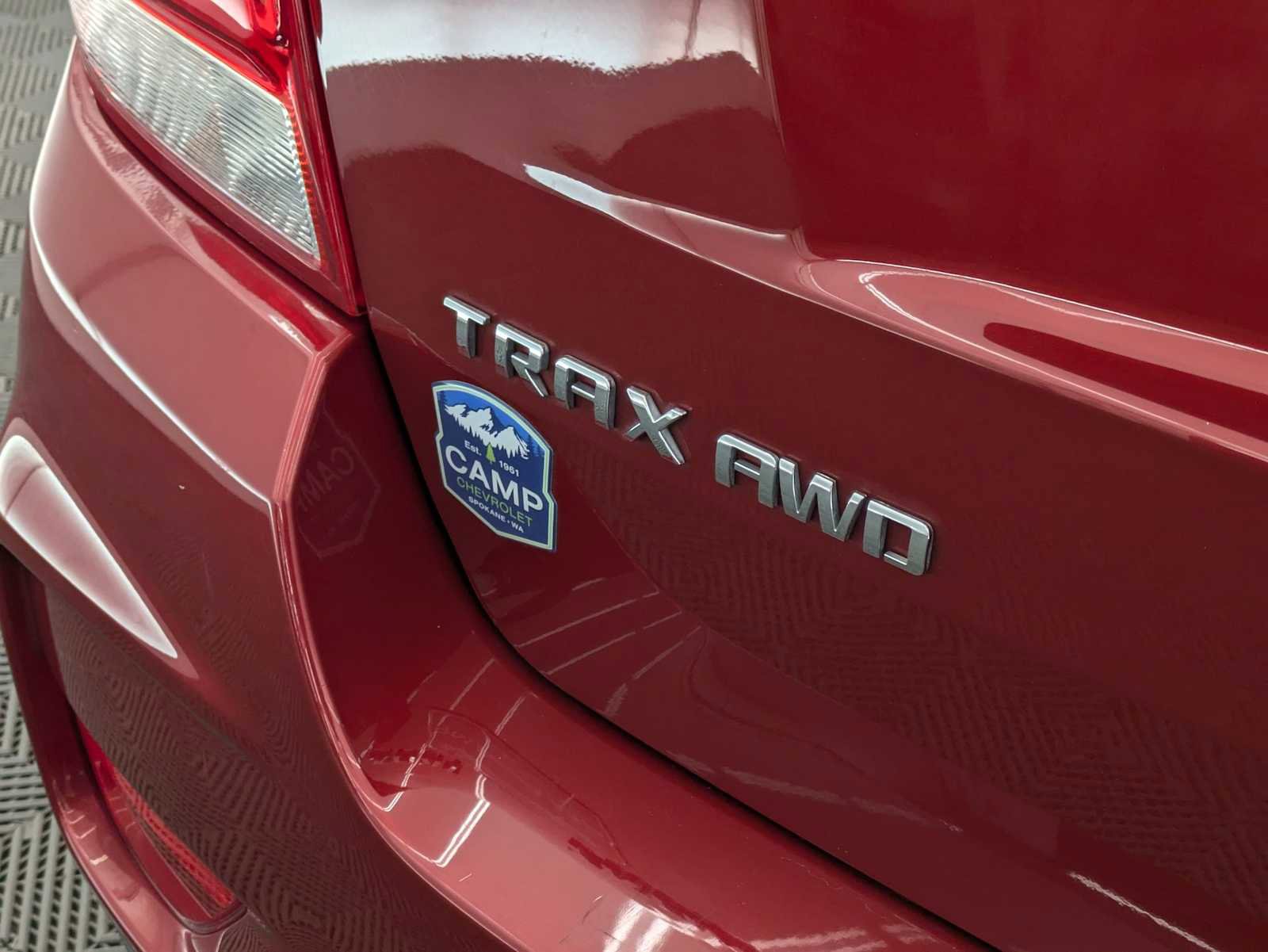 Used 2020 Chevrolet Trax LT w/ LT Convenience Package image 13