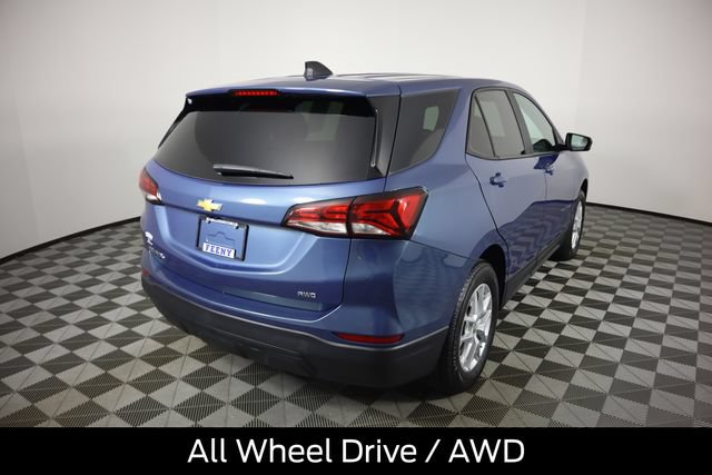 Used 2024 Chevrolet Equinox LS w/ LS Convenience Package AWD/4WD image 4