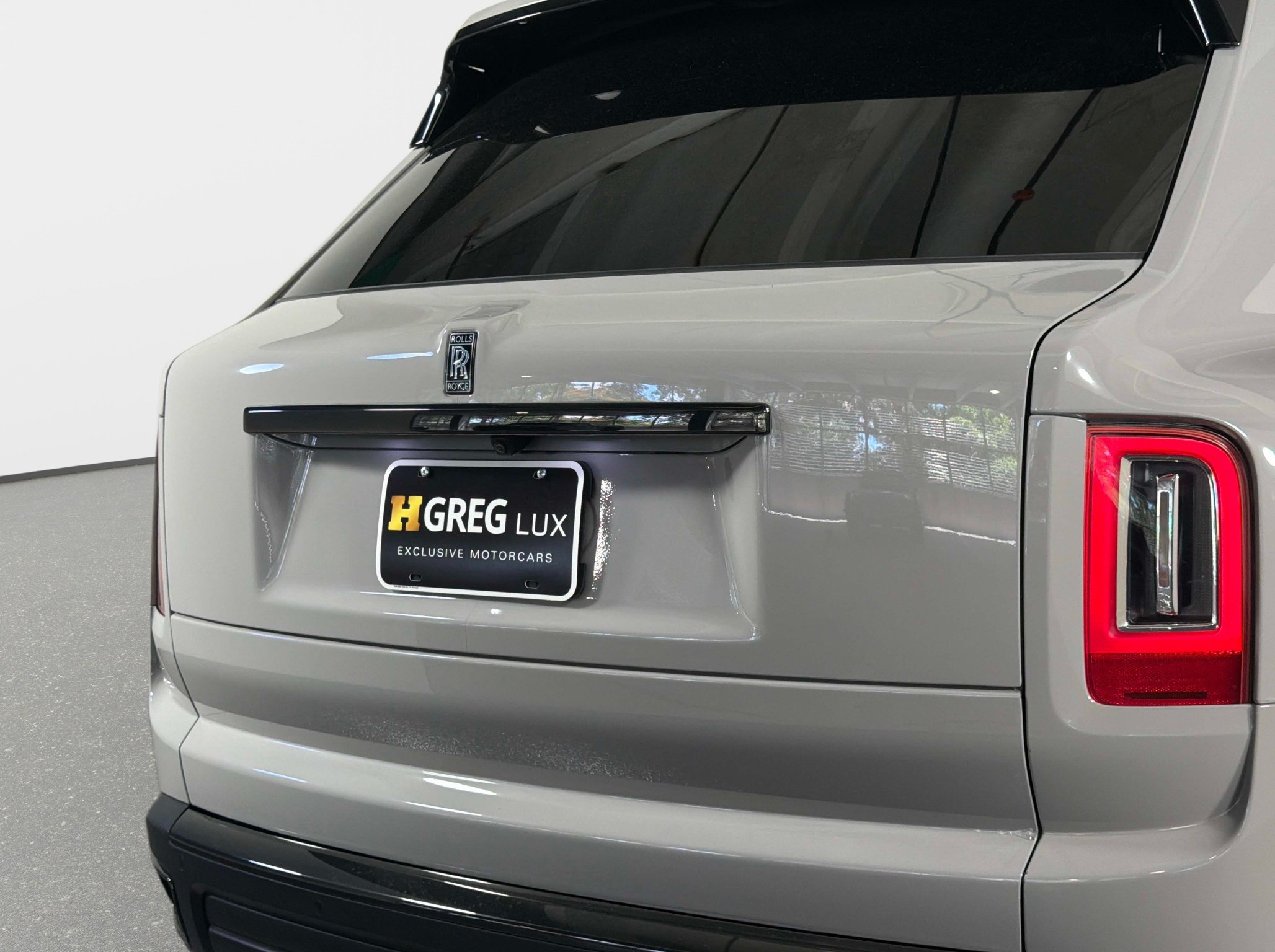 Used 2024 Rolls-Royce Cullinan Black Badge AWD/4WD image 7