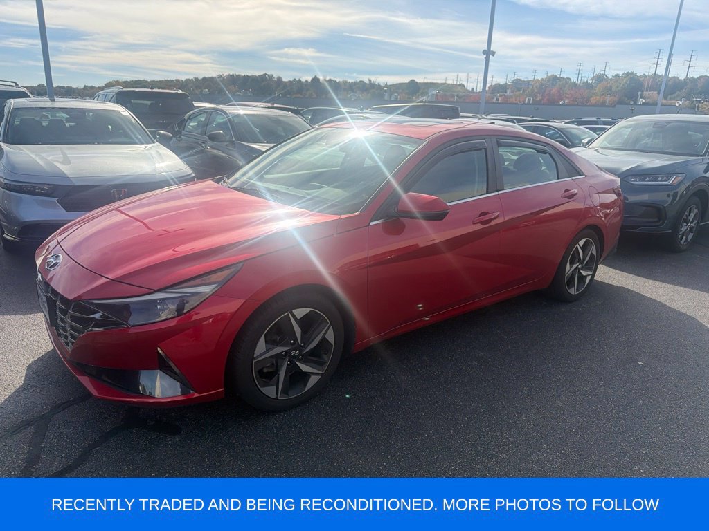 Used 2021 Hyundai Elantra SEL w/ Convenience + Premium Package FWD image 2