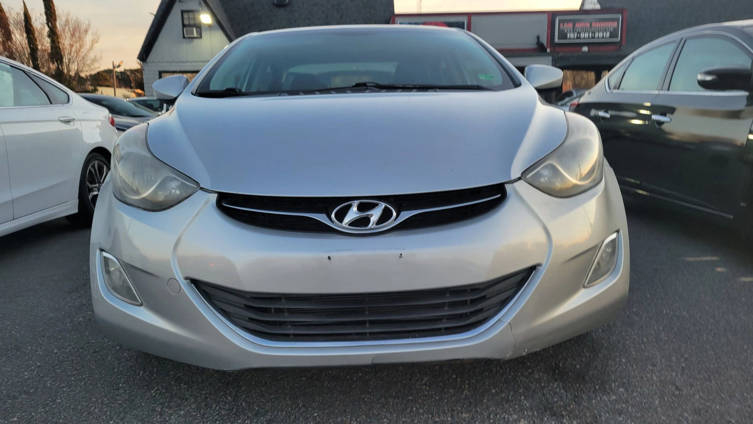 Used 2013 Hyundai Elantra GLS w/ Preferred Pkg image 6