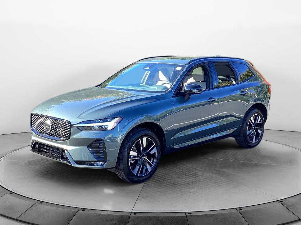 New 2027 Volvo XC60 B5 Plus AWD/4WD image 3