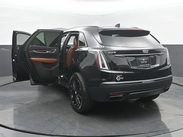Used 2022 Cadillac XT5 Sportv w/ LPO, ONYX Package AWD/4WD image 58