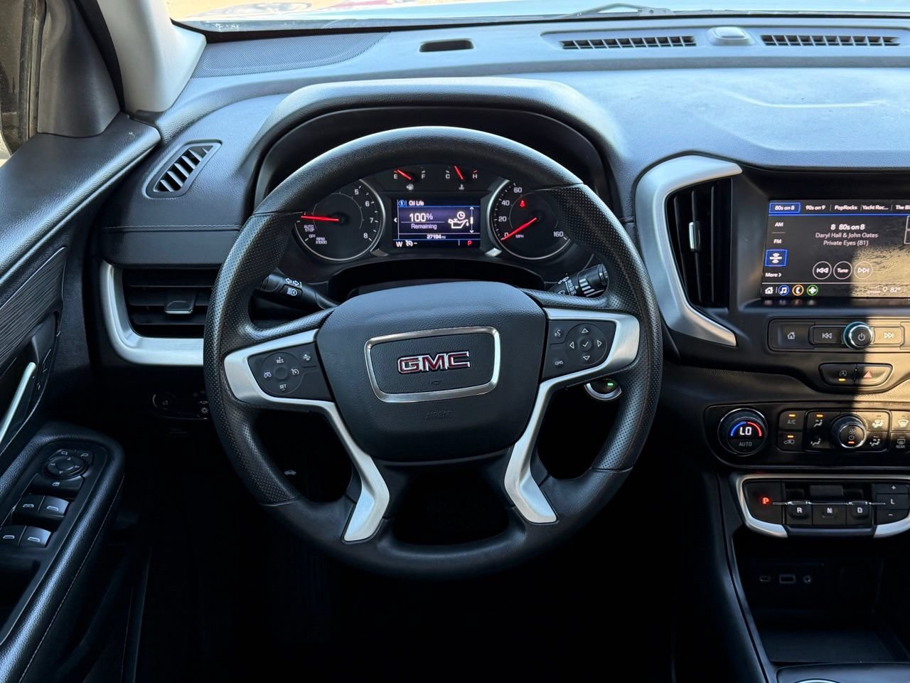 Used 2022 GMC Terrain SLE w/ Driver Convenience Package FWD image 13