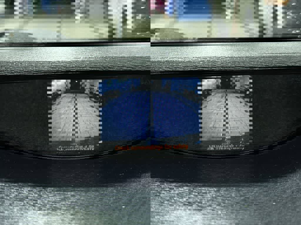 Used 2012 Toyota Venza LE w/ LE Convenience Pkg image 24