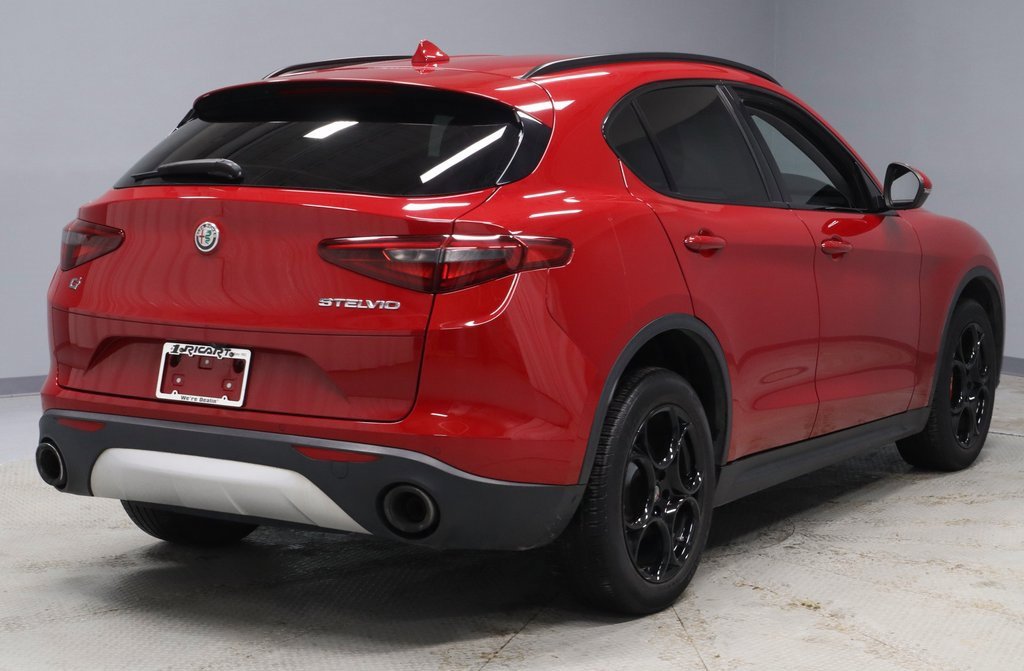 Used 2018 Alfa Romeo Stelvio Sport w/ Quick Order Package 22J Sport image 9