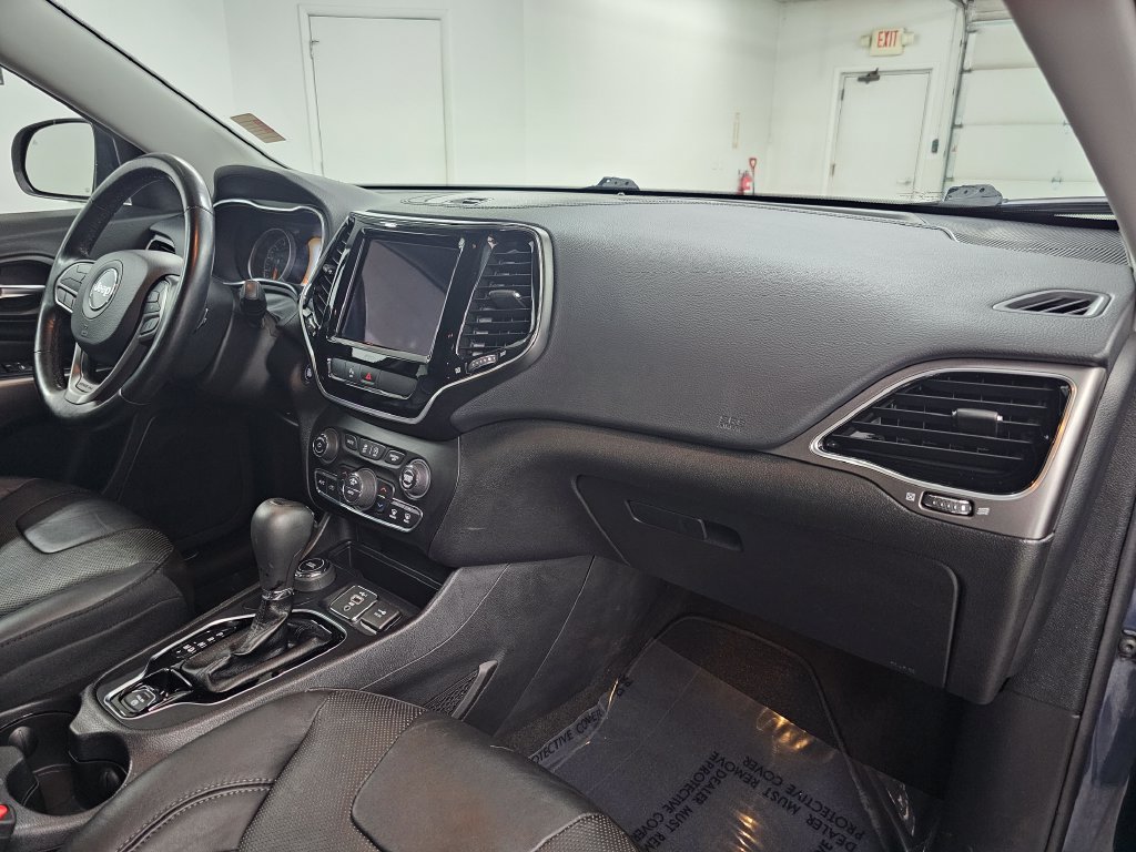Used 2020 Jeep Cherokee Limited AWD/4WD image 11