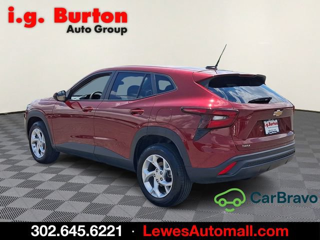 Certified 2024 Chevrolet Trax LS w/ LS Convenience Package FWD image 4
