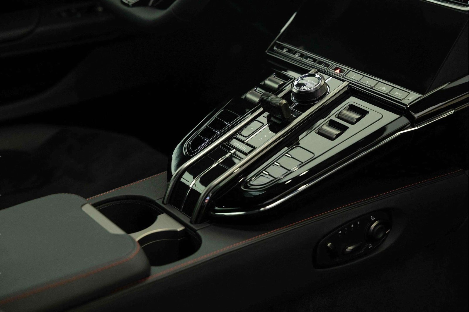 New 2025 Aston Martin V8 Vantage Coupe image 30