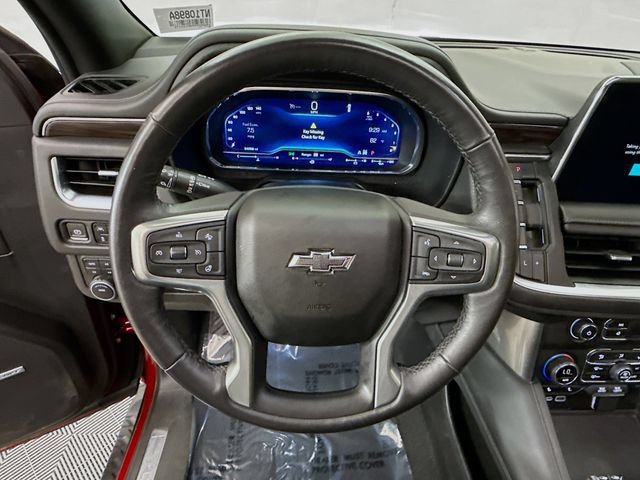 Used 2022 Chevrolet Tahoe Z71 w/ Luxury Package AWD/4WD image 11