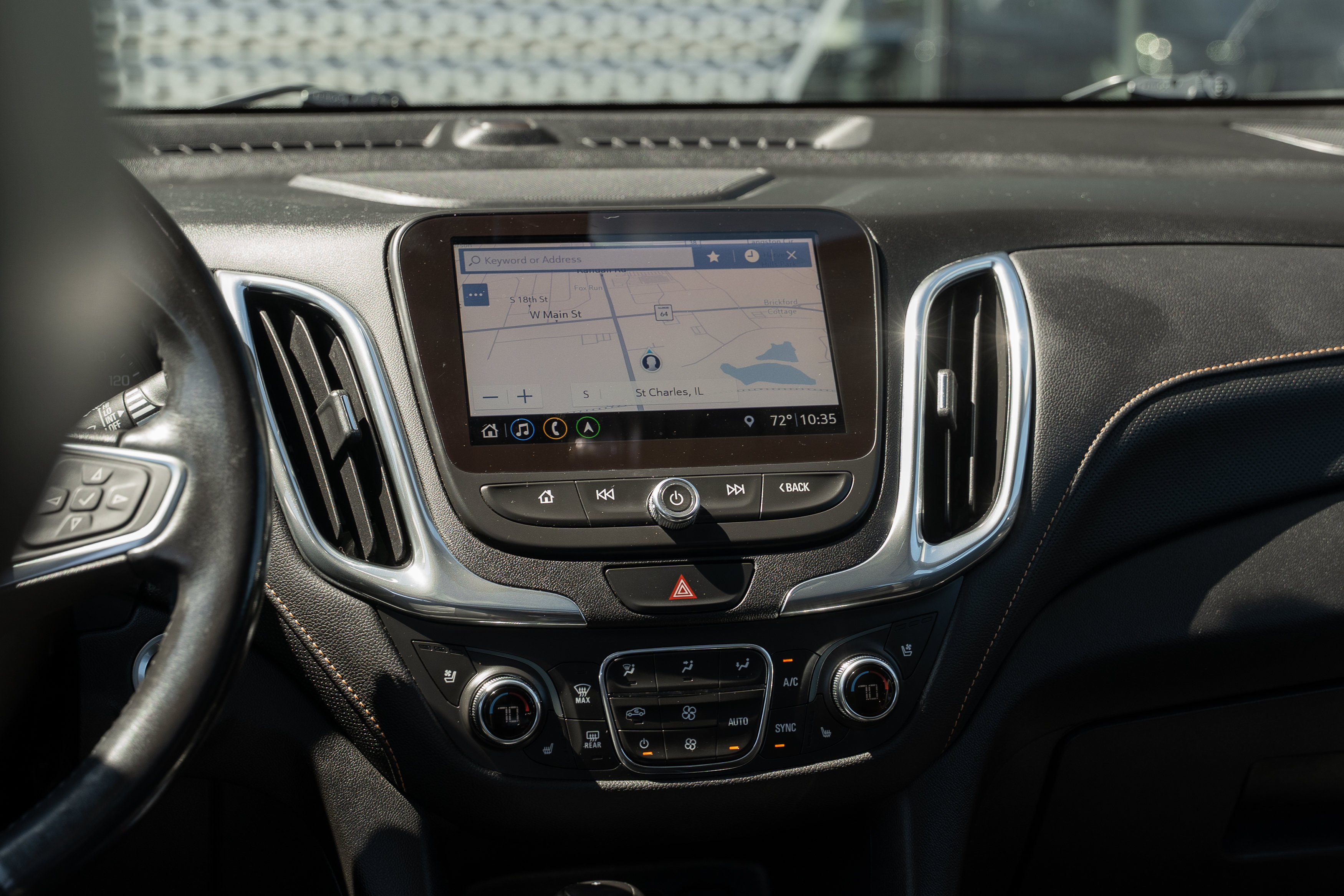 Used 2020 Chevrolet Equinox Premier FWD image 12