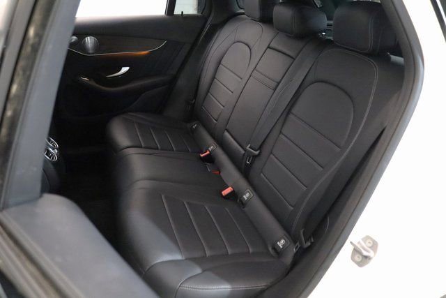 Used 2019 Mercedes-Benz GLC 300 4MATIC image 12