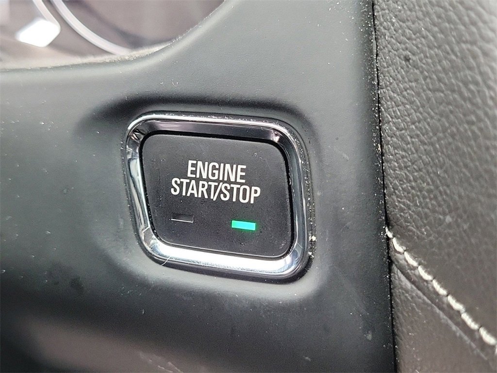 Used 2023 GMC Acadia SLE w/ Driver Convenience Package image 31