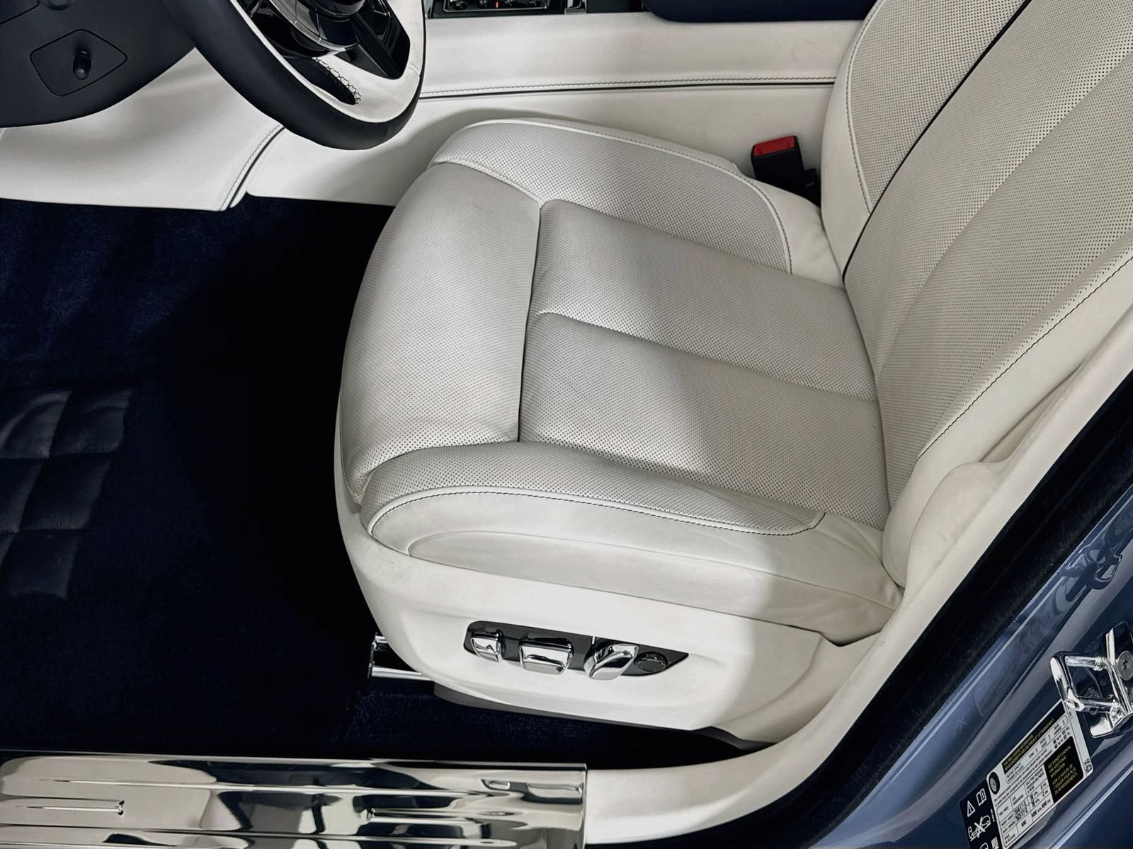 Certified 2024 Rolls-Royce Ghost AWD/4WD image 18