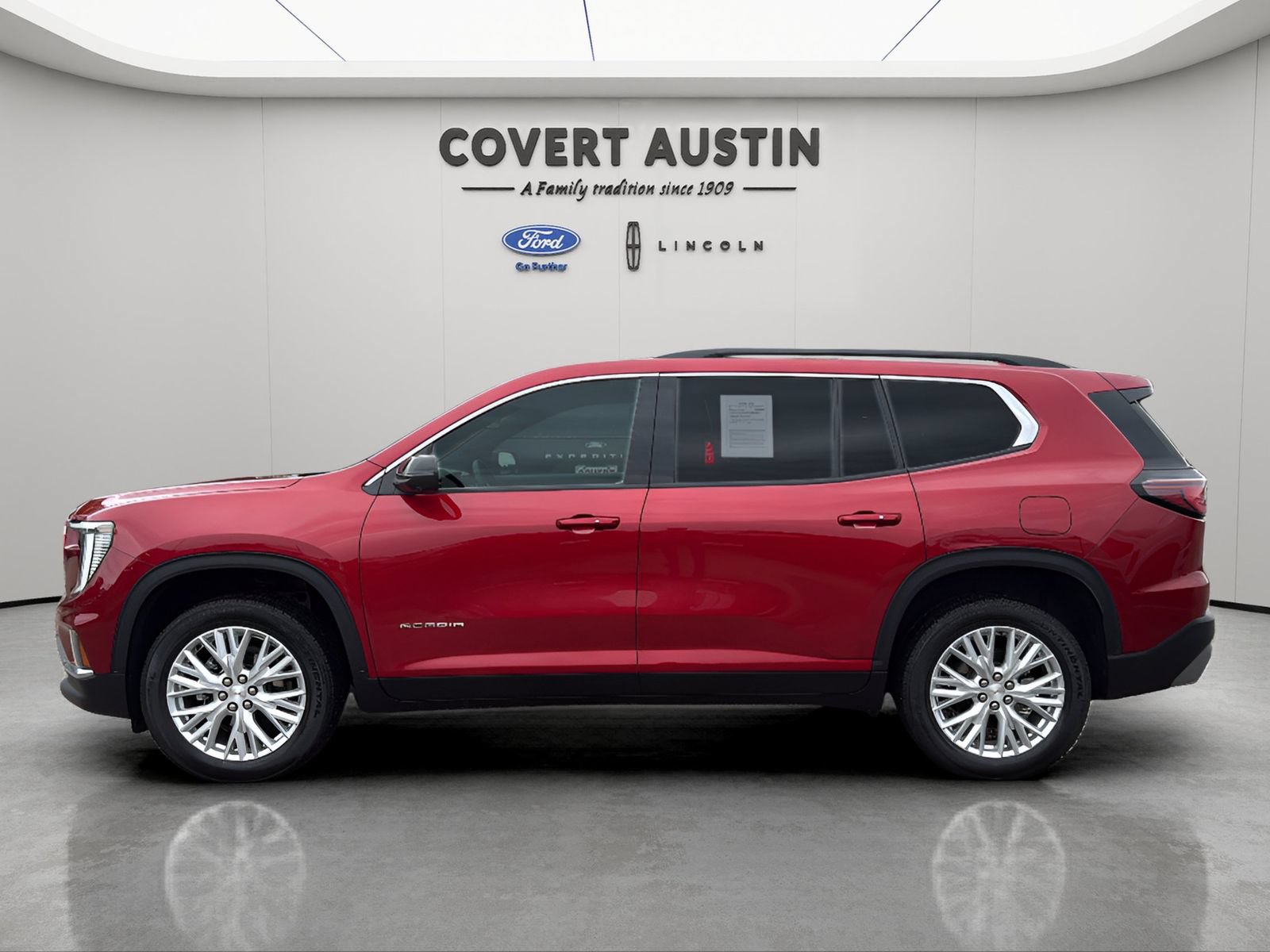 Used 2026 GMC Acadia Elevation w/ Elevation Premium Package FWD image 2