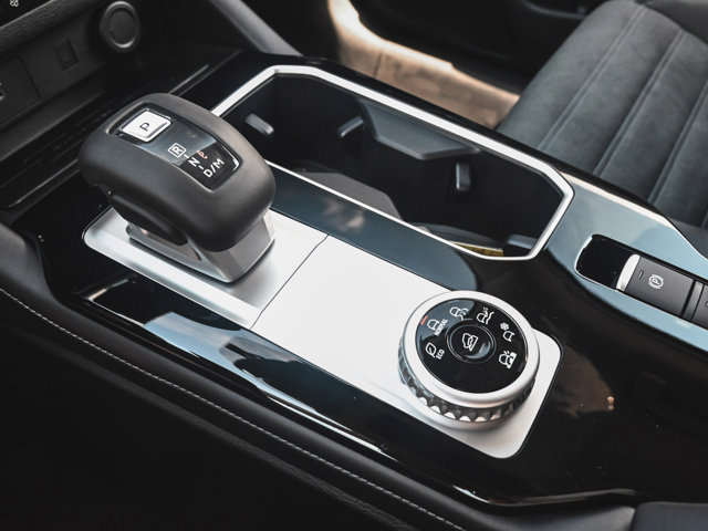 New 2025 Mitsubishi Outlander SE image 26