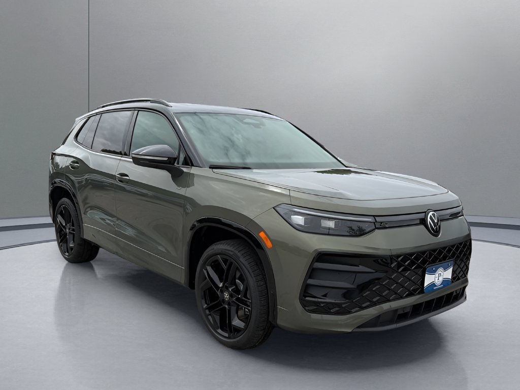 New 2026 Volkswagen Tiguan SE R-Line