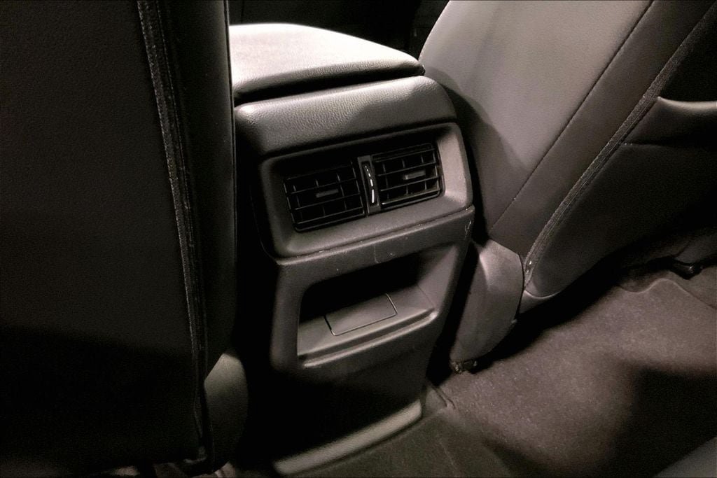Used 2023 Honda CR-V EX-L image 11