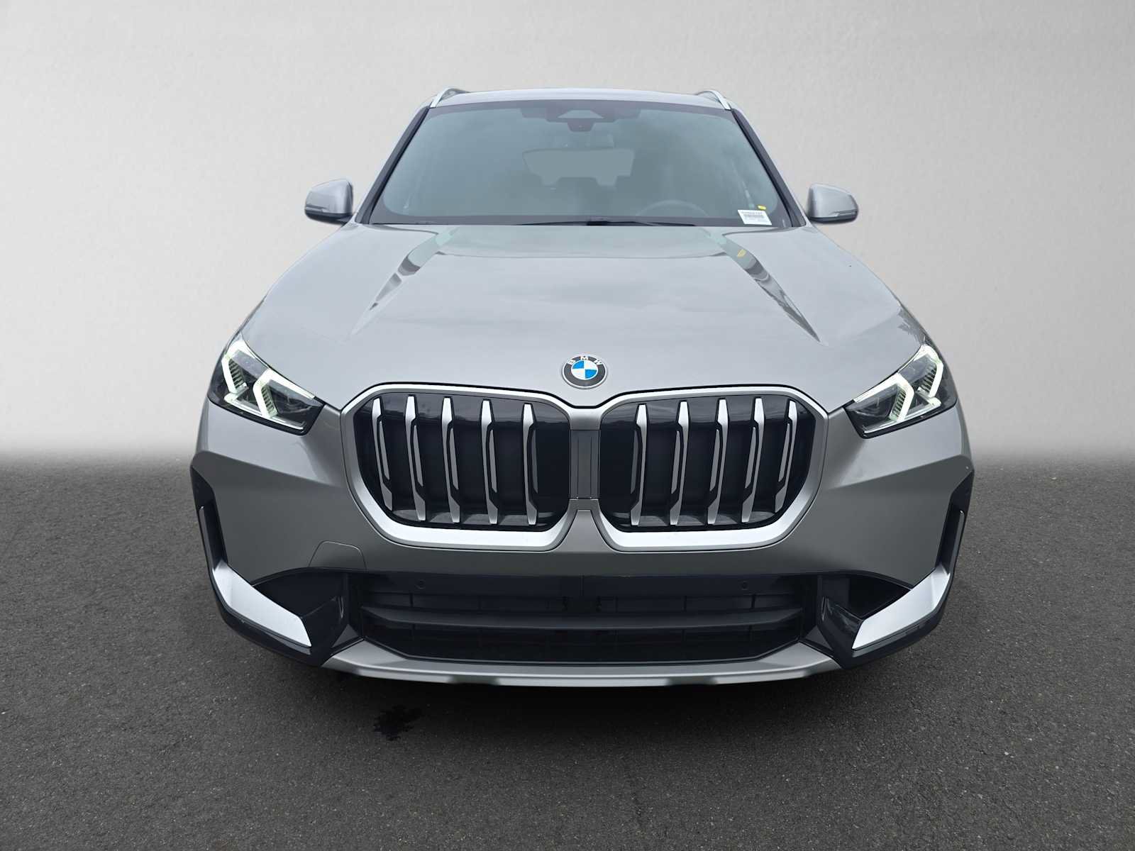 Used 2025 BMW X1 xDrive28i w/ Convenience Package AWD/4WD image 8