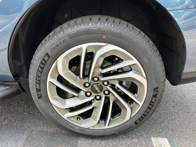 New 2027 Lincoln Navigator Premiere AWD/4WD image 23